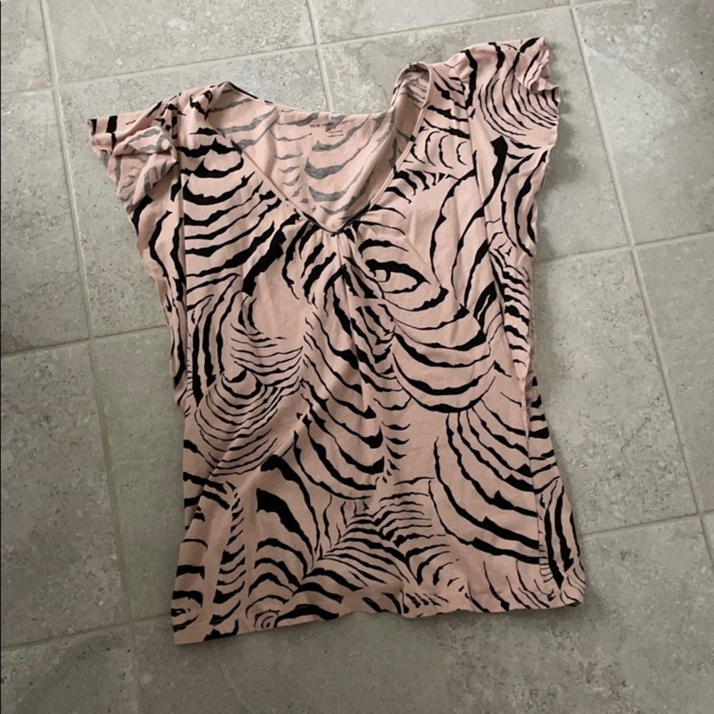 Fun top!